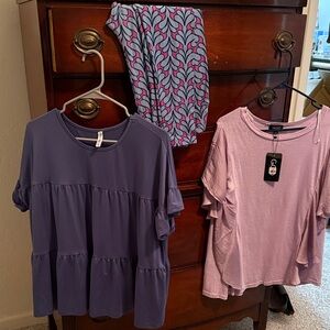 Outfit set. 💜💙.Both tops are size large and the leggings are tall and curvy